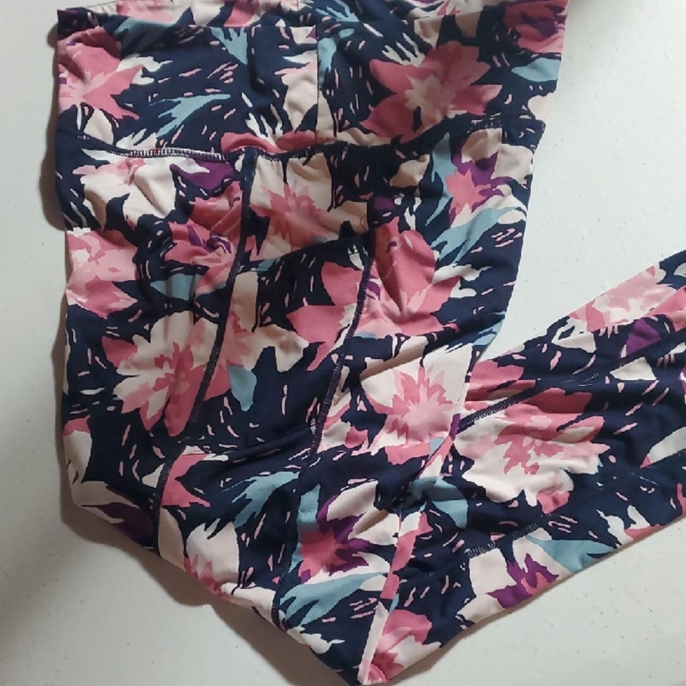 Floral Patterned Leggings By Cali Active Size XL